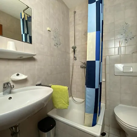 Adler Guest house Owingen